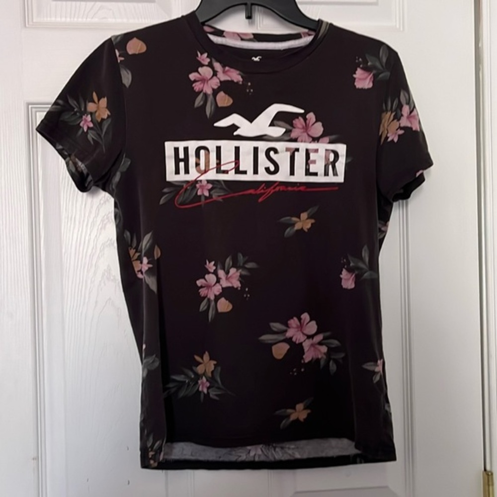 Hollister Woman’s short sleeve shirt t-shirt - Size XS